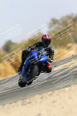 media/Jan-14-2024-SoCal Trackdays (Sun) [[2e55ec21a6]]/Turn 2 (1025am)/